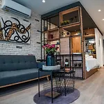 Cosea Living: Seaside Elegant Suite In Harbour 112