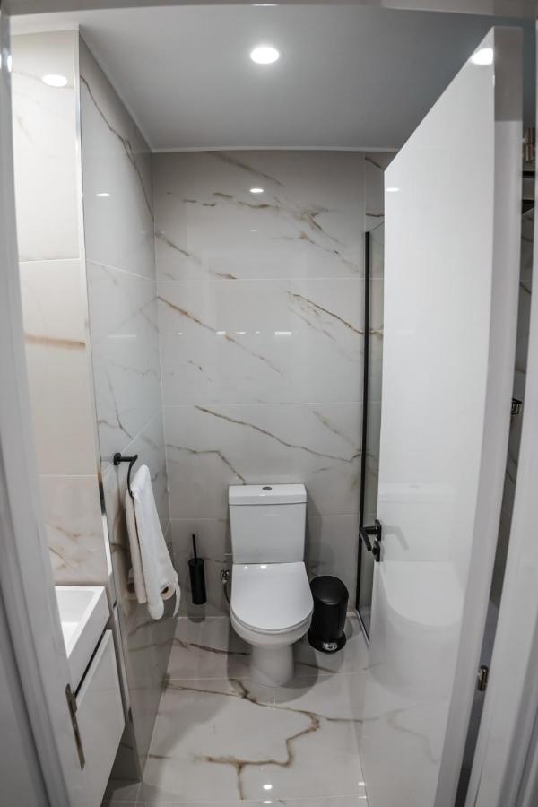 Cosea Living: Seaside Elegant In Harbour 112 Pafos