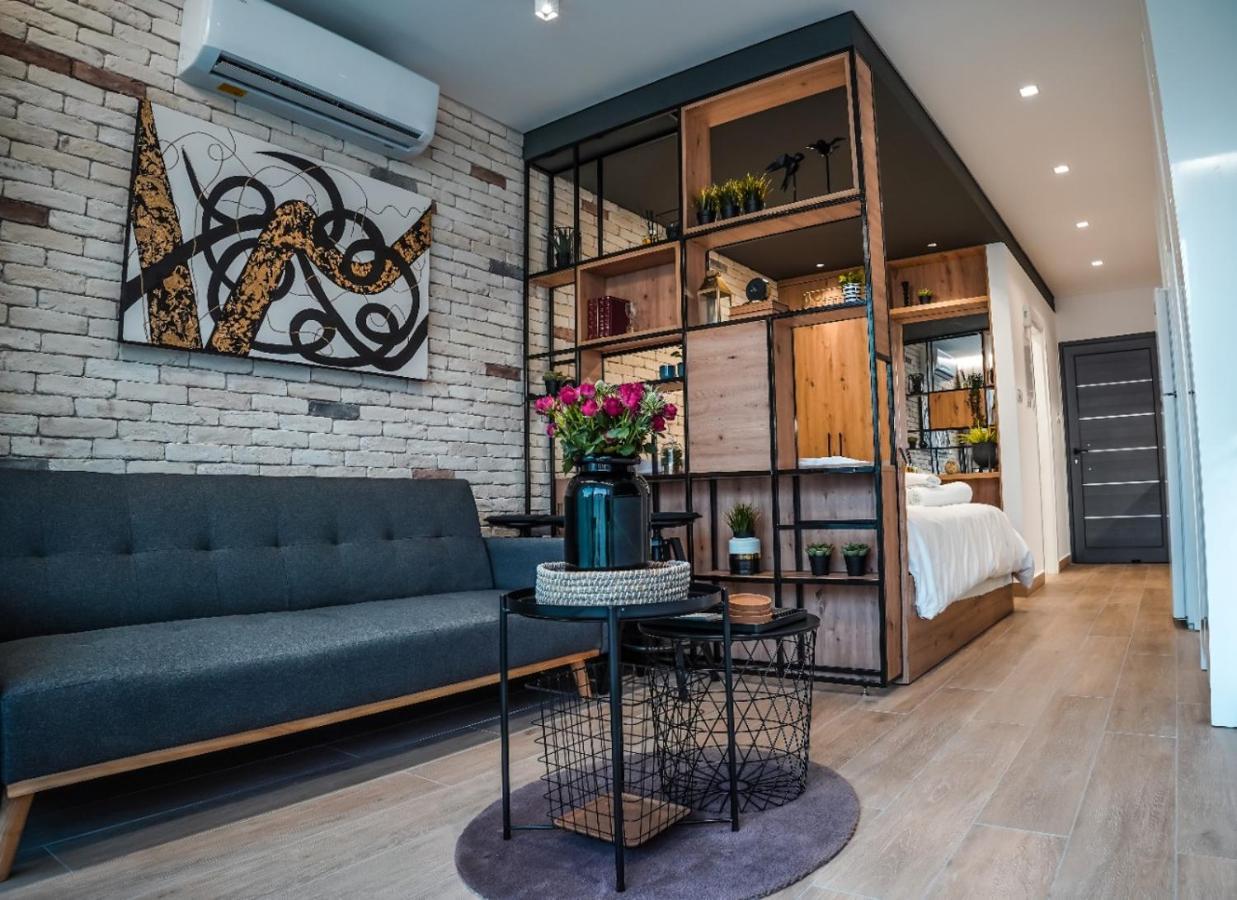 Cosea Living: Seaside Elegant In Harbour 112 Apartament